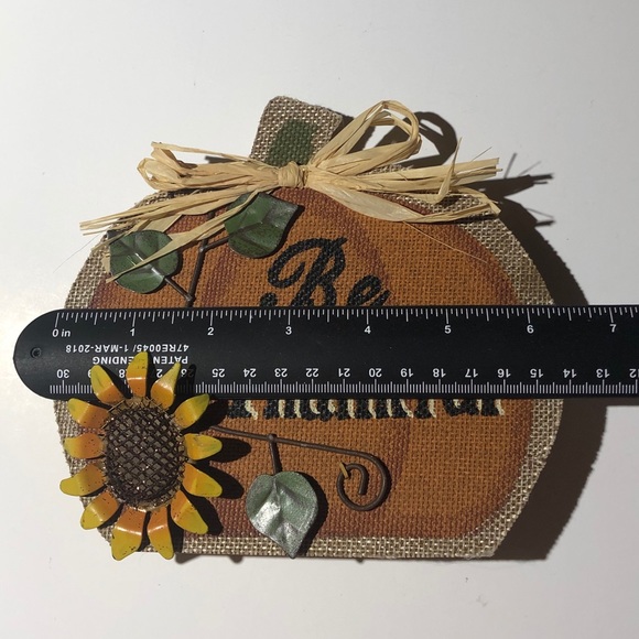 Autumn fall harvest pumpkin decor w/ sunflower - Picture 5 of 8